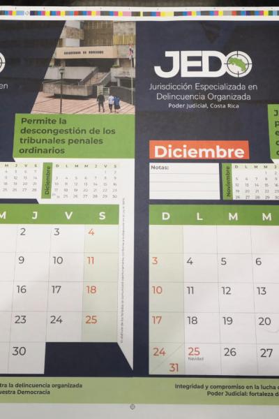 Folleto con diseño de calendario